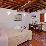 Relais Vignale &