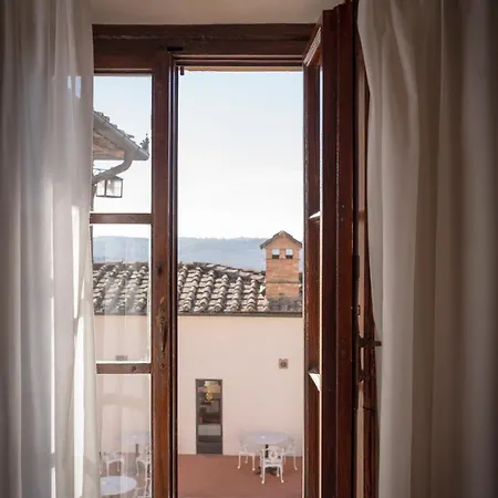 Relais Vignale & Radda in Chianti