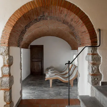 Relais Vignale & Szálloda