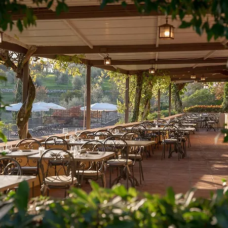 Relais Vignale & 4*