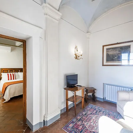 Relais Vignale & 4*