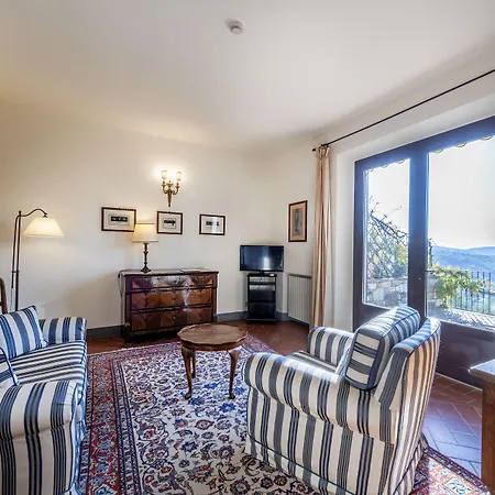 Relais Vignale & 4*