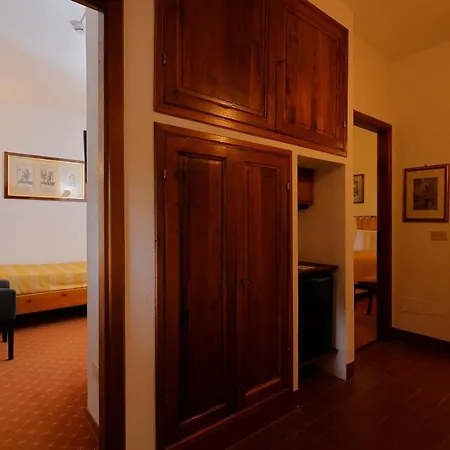 Hotel Relais Vignale & 4*