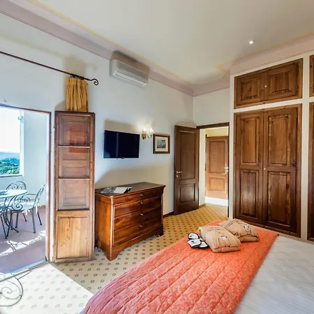 Hotel Relais Vignale &